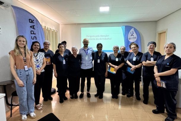 Colaboradores da Hotelaria Hospitalar da Norospar participaram de uma capacita&ccedil;&atilde;o em parceria com o Senac, refor&ccedil;ando pr&aacute;ticas de higiene, desinfec&ccedil;&atilde;o e seguran&ccedil;a nos ambientes hospitalares.