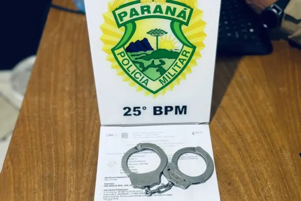 Mulher de 41 anos foi detida pela Pol&iacute;cia Militar durante o cumprimento de um mandado de pris&atilde;o e encaminhada ao DEPEN de Ipor&atilde;, onde permanece &agrave; disposi&ccedil;&atilde;o da Justi&ccedil;a.