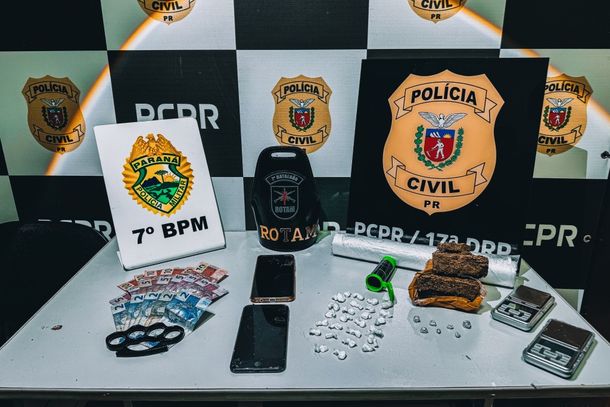 Drogas, dinheiro e duas balan&ccedil;as de precis&atilde;o foram apreendidos durante a&ccedil;&atilde;o conjunta da Pol&iacute;cia Civil e ROTAM em Tapejara.