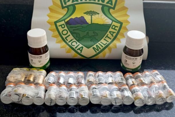 32 ampolas de tirzepatida e dois frascos de medicamento controlado foram encontrados durante uma abordagem da Pol&iacute;cia Rodovi&aacute;ria Estadual em Cruzeiro do Oeste.