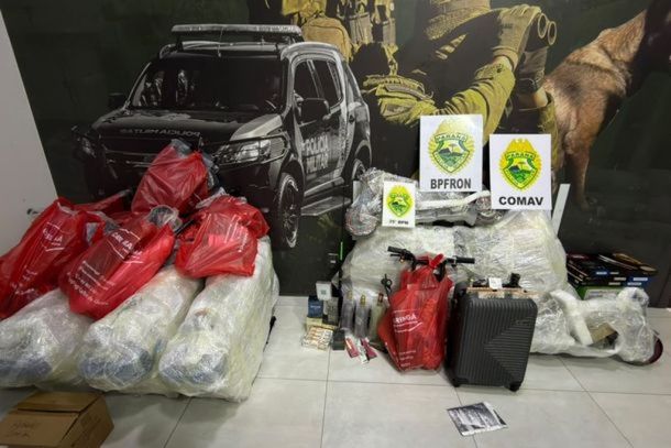 Fiscaliza&ccedil;&atilde;o na PR-323, em Umuarama, terminou com a apreens&atilde;o de medicamentos importados ilegalmente e mercadorias sem desembara&ccedil;o aduaneiro, avaliadas em R$ 39,3 mil.