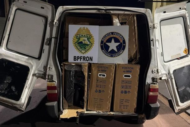 Sete motos el&eacute;tricas Foston X15 foram apreendidas durante fiscaliza&ccedil;&atilde;o do BPFron e da Receita Federal em Umuarama. Carga e ve&iacute;culo somam R$ 77,5 mil.