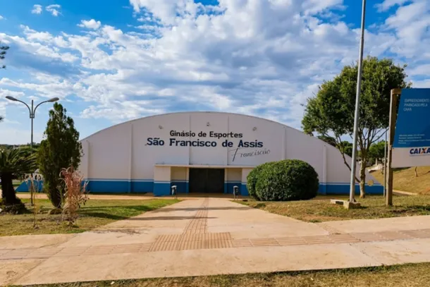 O futuro do esporte de Cruzeiro do Oeste tamb&eacute;m passa pela participa&ccedil;&atilde;o da comunidade! No dia 29 de setembro, a popula&ccedil;&atilde;o poder&aacute; contribuir com ideias e propostas durante a Confer&ecirc;ncia Municipal de Esporte.