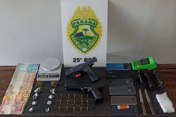 A&ccedil;&atilde;o da Pol&iacute;cia Militar em Lovat, distrito de Umuarama, terminou com um homem preso e a apreens&atilde;o de drogas, arma de fogo, dinheiro suspeito de falsifica&ccedil;&atilde;o e uma motocicleta adulterada.