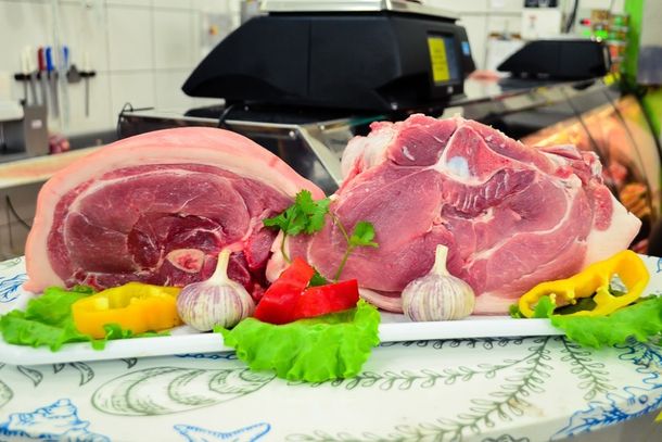 Entre as ofertas desta semana, l&aacute; voc&ecirc; encontra Pernil e Paleta Su&iacute;na por apenas R$ 8,99 o quilo.