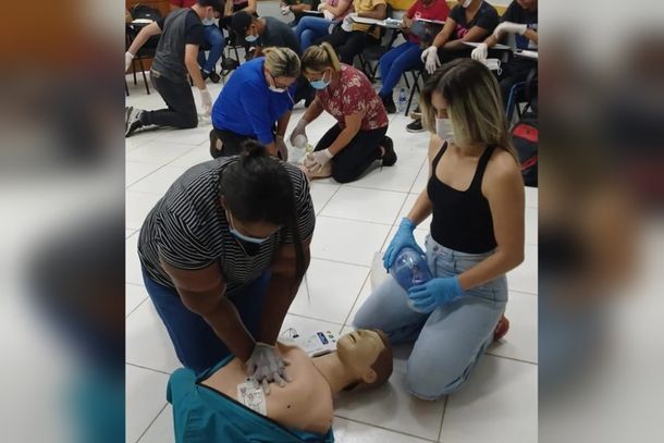 As inscri&ccedil;&otilde;es podem ser feitas pelo Whats: (44) 99871-9220.