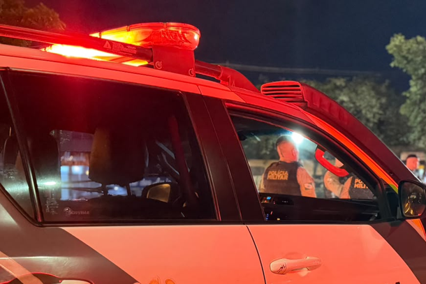 Pol&iacute;cia Militar &eacute; acionada ap&oacute;s tumulto e amea&ccedil;as no Centro de Douradina