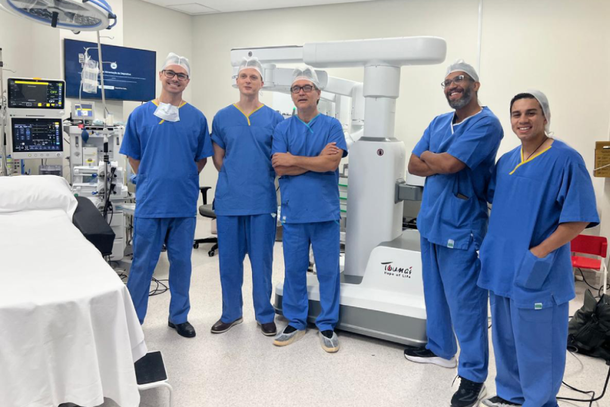 Os m&eacute;dicos Alisson Izidoro, Ronald Kool, Nario Takimoto e Raphael Silva. 