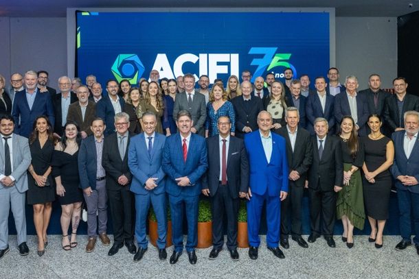 A diretoria e o Conselho Superior reúnem mais de 100 empresários de Foz do Iguaçu