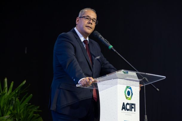 Edmilson Iareski - sem &ldquo;oposição automática nem concordância silenciosa&rdquo;