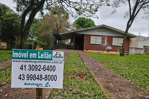 Antiga casa da Itaipu ofertada em leil&atilde;o.