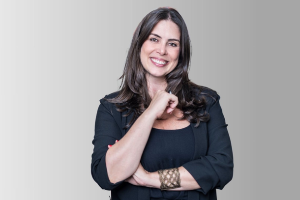 A consultora Carla Tieghe conduzir&aacute; o workshop sobre atendimento, lideran&ccedil;a e experi&ecirc;ncia do cliente.
