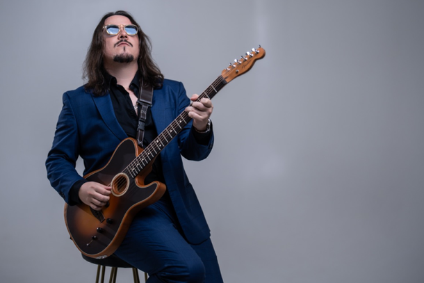 Dino Fonseca traz grandes cl&aacute;ssicos do rock a Foz do Igua&ccedil;u em novembro