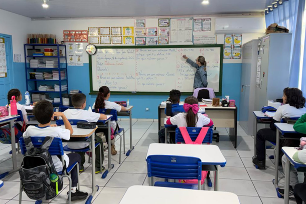 Foz pagar&aacute; pr&ecirc;mio do IDEB em duas parcelas ap&oacute;s gasto com pessoal superar limite
