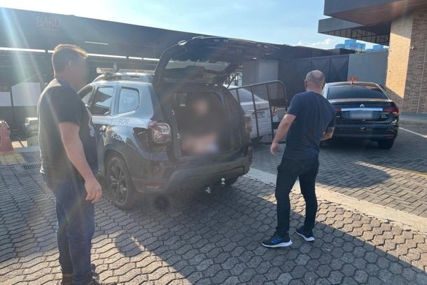 L&iacute;der de grupo que furtou mais de 100 caminhonetes &eacute; preso em Foz, diz pol&iacute;cia
