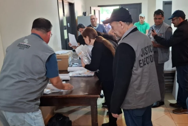 Ciudad del Este ter&aacute; quase 700 urnas para escolher prefeito e vereadores neste domingo