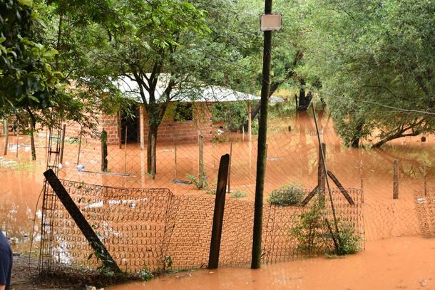 Defesa Civil alerta moradores de Foz para r&aacute;pida eleva&ccedil;&atilde;o dos rios Igua&ccedil;u e Paran&aacute;