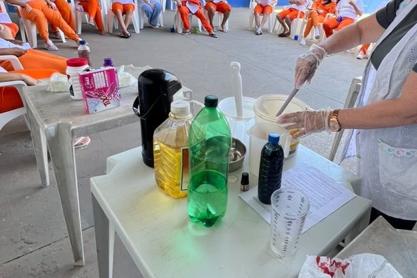Detentas de Foz aprendem a fabricar produtos reciclados e planejar o pr&oacute;prio neg&oacute;cio