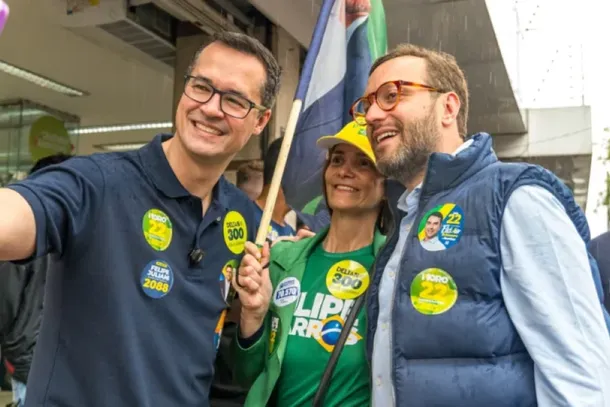 Deltan Dallagnol e Filipe Barros foram eleitos senadores pelo Paran&aacute; nas elei&ccedil;&otilde;es de 2026.