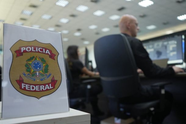 Fotos proibidas, pol&iacute;cia acionada e troca de mes&aacute;ria: o balan&ccedil;o das elei&ccedil;&otilde;es em Foz