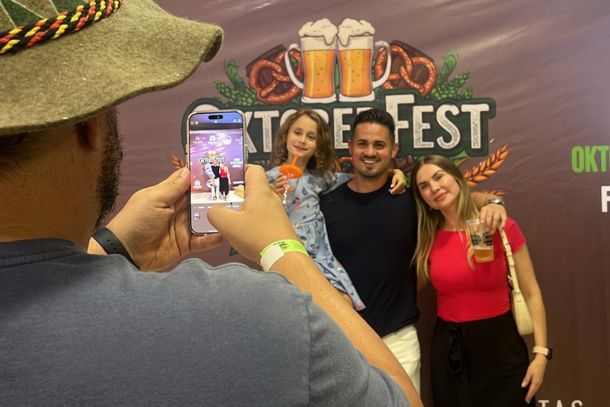 Foz recebe Oktoberfest neste fim de semana com m&uacute;sica, chope e gastronomia