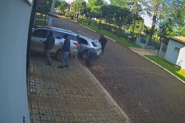 Grupo armado rende fam&iacute;lia brasileira e exige US$ 60 mil em casa de Ciudad del Este