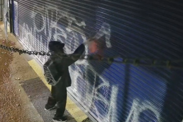 Flagrante mostra picha&ccedil;&atilde;o na Avenida Brasil; popula&ccedil;&atilde;o pode denunciar pelo 153