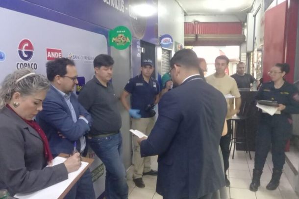 Loja denuncia sumi&ccedil;o de 50 celulares e dinheiro em shopping de Ciudad del Este