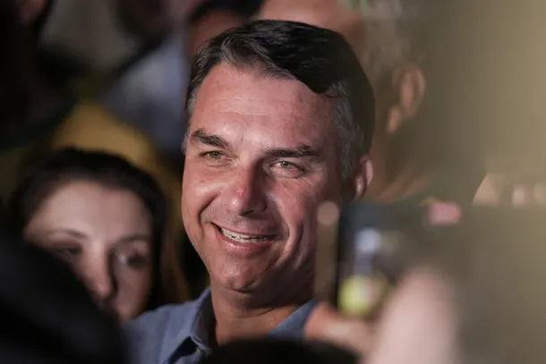 Migra&ccedil;&atilde;o argentina confirma que Fl&aacute;vio deixou o Brasil pela Ponte Tancredo Neves