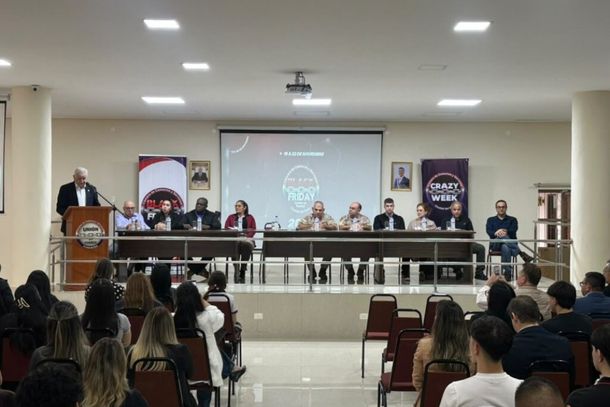 Organizadores da Black Friday pedem passagem de turistas pela Ponte da Integra&ccedil;&atilde;o