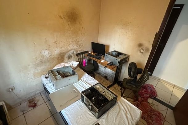 PF encontra arquivos de abuso sexual infantil em resid&ecirc;ncia e prende suspeito em Foz 