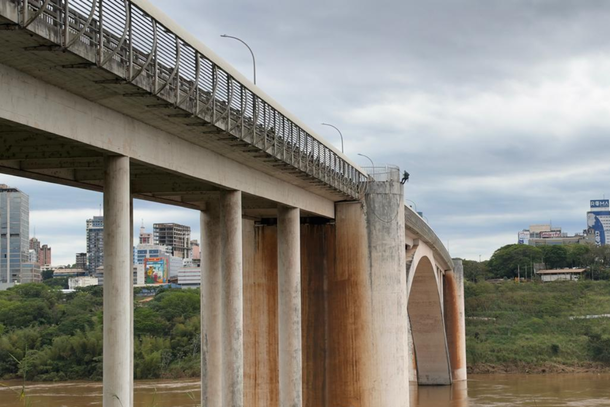 Ponte da Amizade passa por inspe&ccedil;&atilde;o t&eacute;cnica para avaliar condi&ccedil;&otilde;es da estrutura