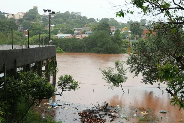 Rio Igua&ccedil;u cheio reduz escoamento e faz Rio Paran&aacute; subir mais r&aacute;pido, explica Itaipu