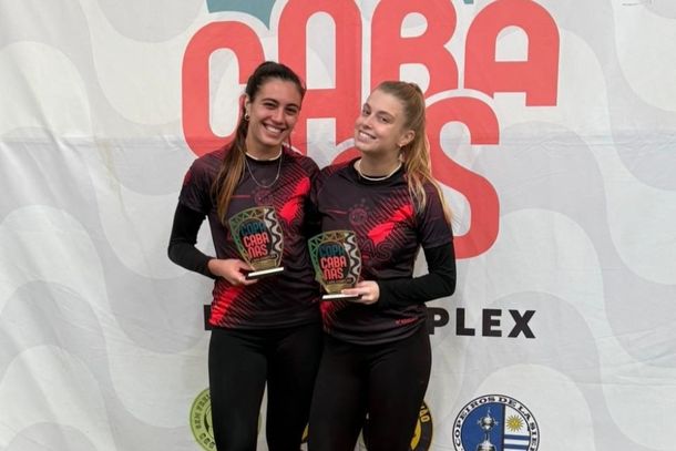 Futevolei Roberta Steffens, Isabella Steffens.