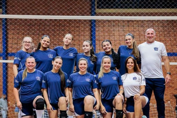 A equipe As Gurias A /Sonho Ol&iacute;mpico que disputam a final da S&eacute;rie Ouro.
