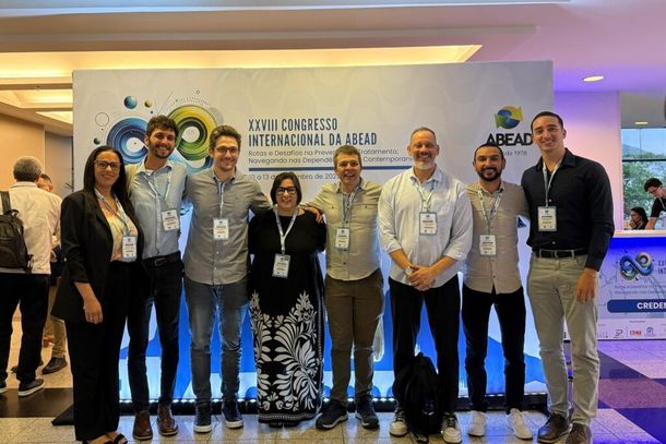 Kellem Lopes, Jo&atilde;o Henrique Bizon Gomes, Vin&iacute;cius Marinacci, Renata Azevedo, Amilton dos Santos Junior, Andr&eacute; Almeida e Ivanox Rezende, da FCM da Unicamp.