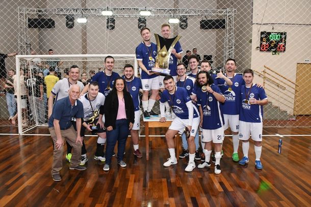 Equipe Bola Dentro.