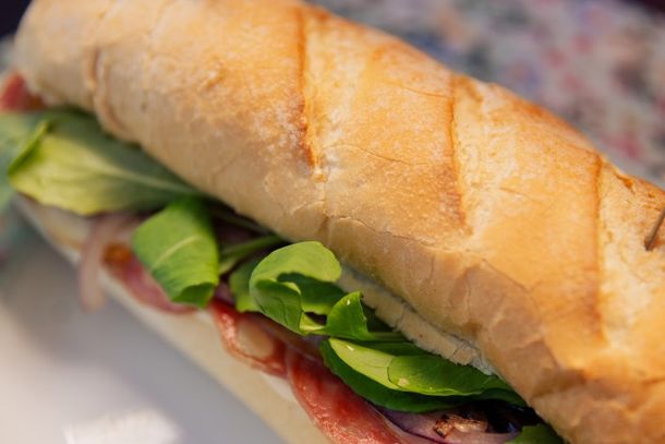 Baguete de Lingui&ccedil;a - Emp&oacute;rio.