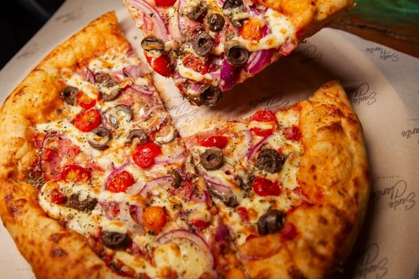 Pizza Santa Clarita.