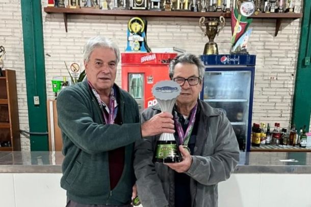 2&ordm; lugar &ndash; Linha Moleque &ndash; Ivo e Marino.