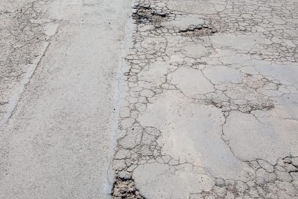 Vereador cobra solu&ccedil;&otilde;es urgentes para buracos e m&aacute;s condi&ccedil;&otilde;es das vias de Canela
