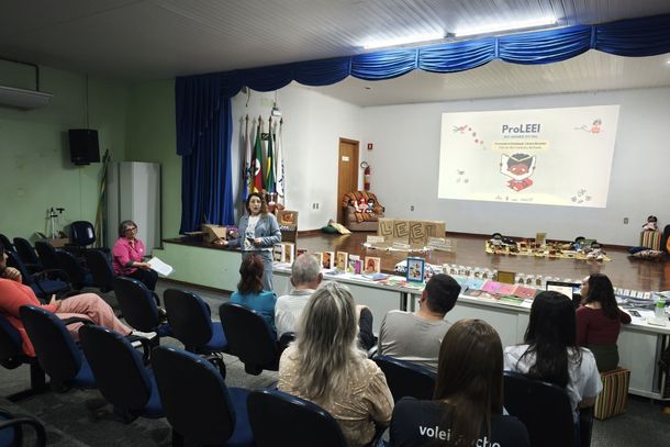 Nova Petr&oacute;polis coloca Educa&ccedil;&atilde;o Infantil em foco com Programa de Leitura e Escrita