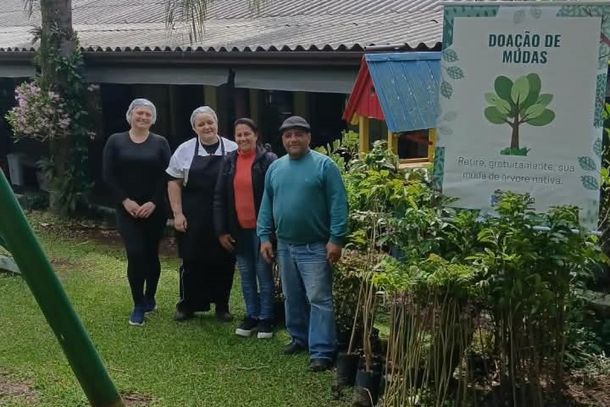 Projeto "Escola: Ponto Verde" j&aacute; destinou mais de 2.500 mudas nas escolas de Gramado