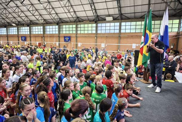 10&ordm; Dia Estadual do Voleibol celebra hist&oacute;ria e paix&atilde;o pelo esporte em Nova Petr&oacute;polis