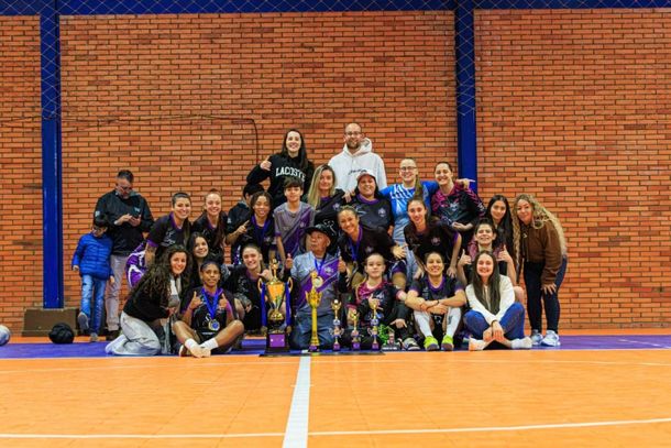 UNPF conquista o t&iacute;tulo do Campeonato Municipal de Futsal Feminino de Canela