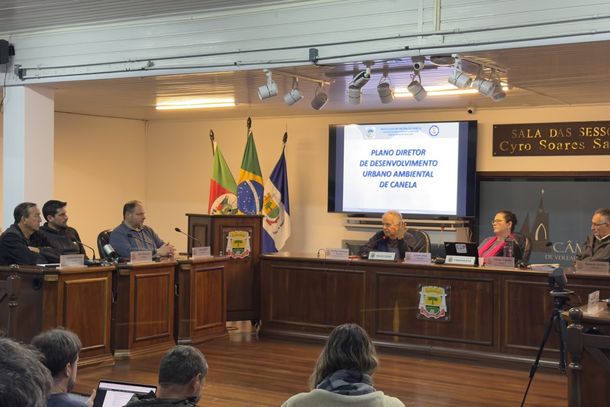 C&acirc;mara de Canela recebe apresenta&ccedil;&atilde;o de nova minuta do Plano Diretor do munic&iacute;pio