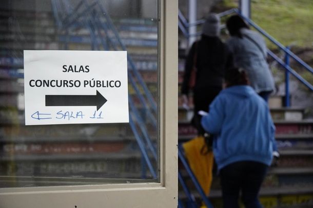 Aprovados na prova te&oacute;rica do concurso do Magist&eacute;rio de Canela devem enviar t&iacute;tulos