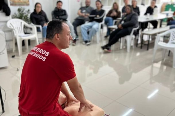 Capacita&ccedil;&atilde;o sobre primeiros socorros qualifica equipes p&uacute;blicas em Nova Petr&oacute;polis