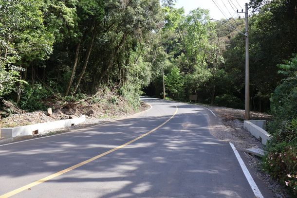 Estradas do interior de Nova Petr&oacute;polis recebem melhorias e pavimenta&ccedil;&atilde;o no m&ecirc;s de outubro
