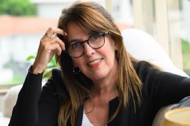 Martha Medeiros, escritora e jornalista ga&uacute;cha, apresentar&aacute; um talk show no Teatr&atilde;o, no dia 7 de outubro, quarta-feira.